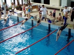 preteky s mono plutvou